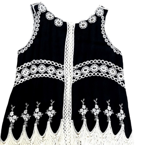 Sapphire Embroidered Boho Top - Picture 2 of 7